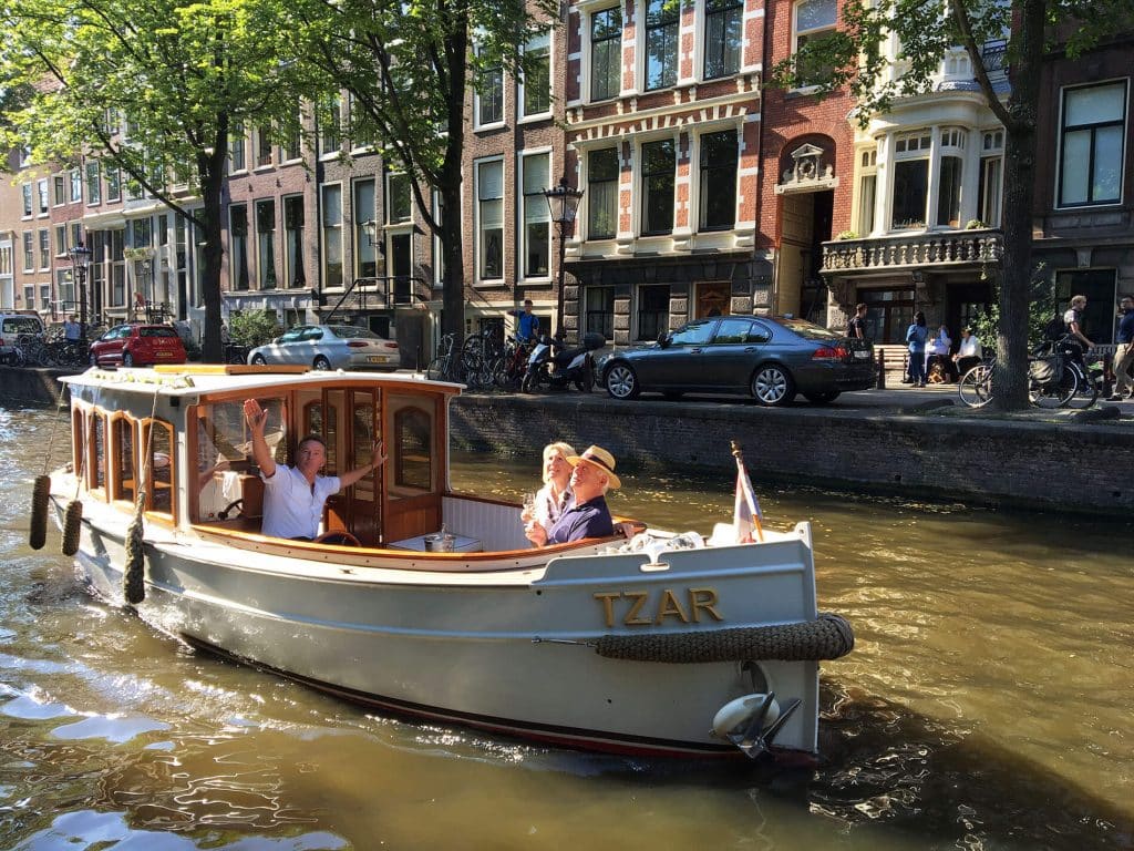 tzar private boat amsterdam