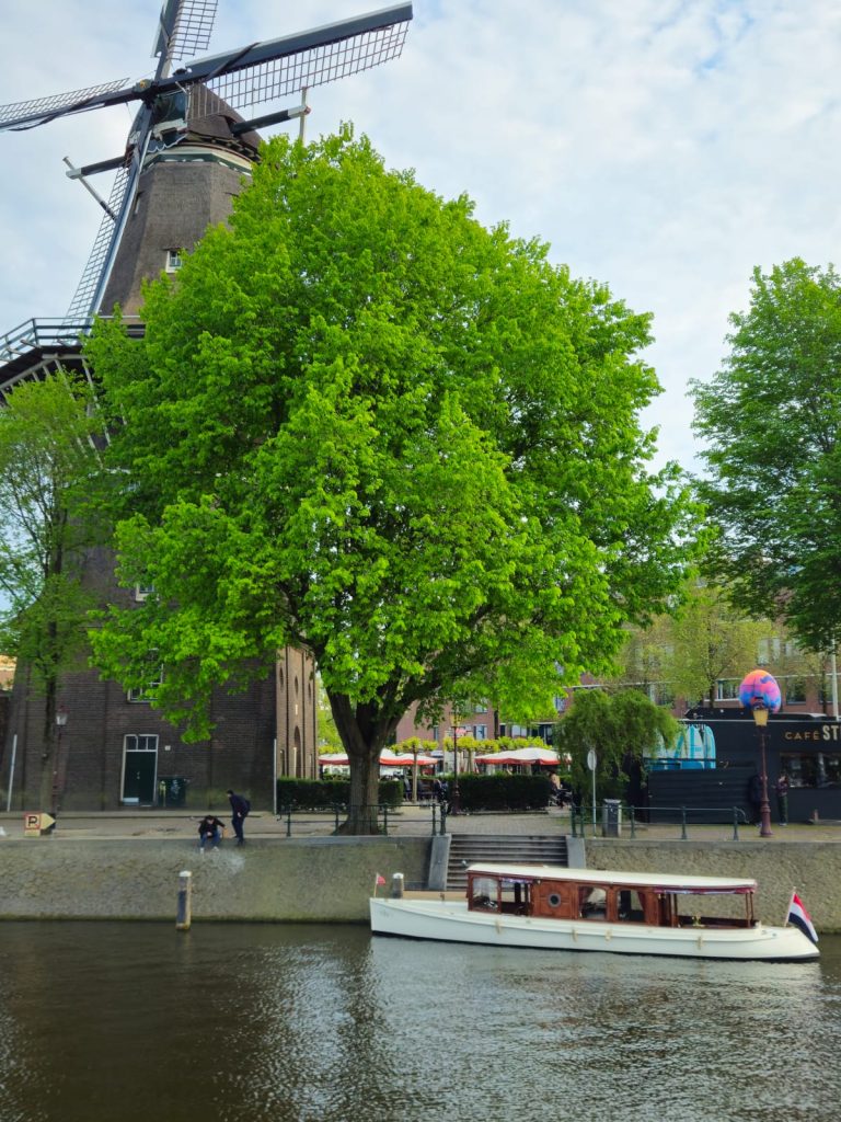 Ritz windmolen Amsterdam