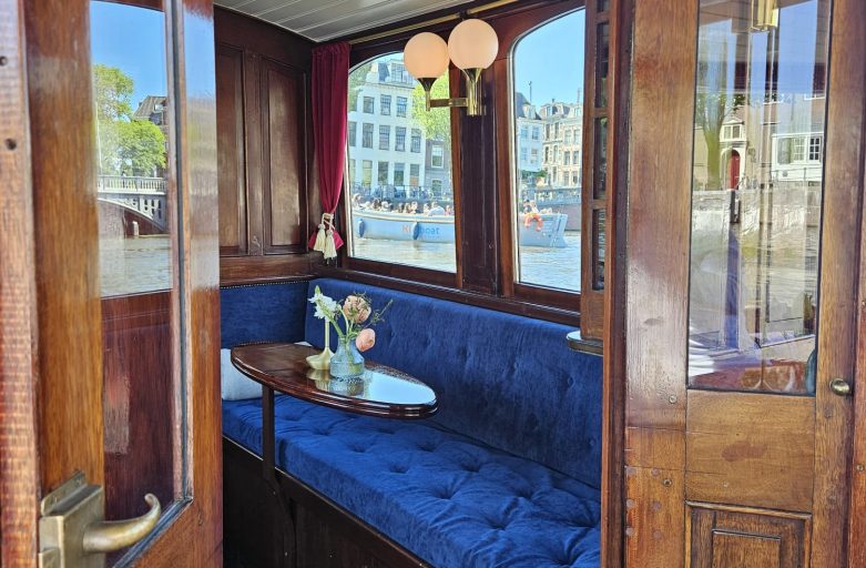 ritz salonboot amsterdam huren interieur