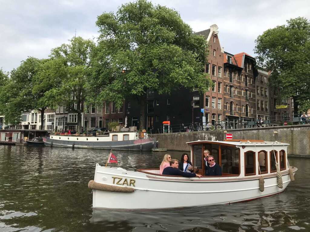 tzar prive boot amsterdam
