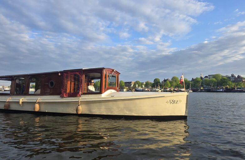 prive salonboot Ritz Amsterdam